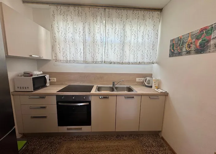 Apartment Omiska Split